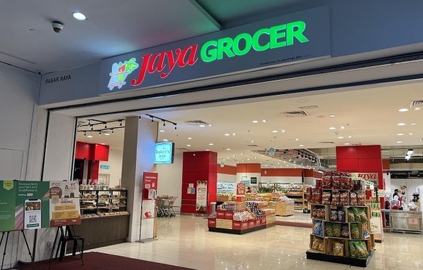 「週末まとめ買いをするスーパーマーケットです。生活と言えば食糧調達が一番気になるところだなと思い選びました」といただいた1枚です。(撮影/ご紹介:Rさん)